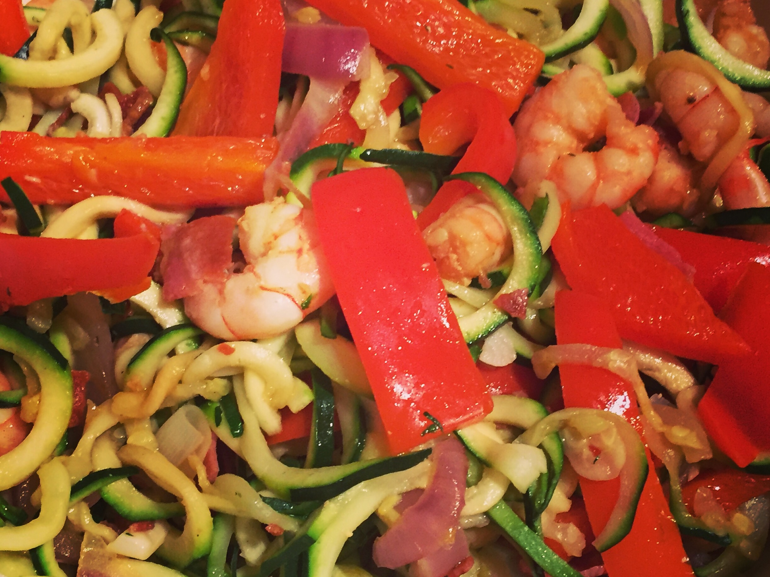PRAWN AND RED PEPPER COURGETTI